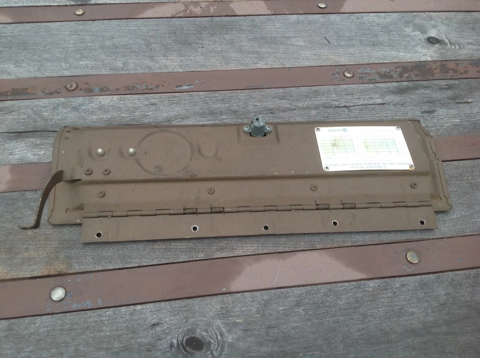 1966 年普利茅斯 Fury II 车站车手套箱门原装原始设备制造商 — 第 4/4 张图片