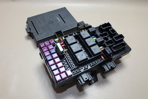 03 FORD EXPEDITION NAVIGATOR FUSE BOX RELAY BLOCK 3L7T-14A067-AC **REPLACED 2019 - Picture 4 of 11