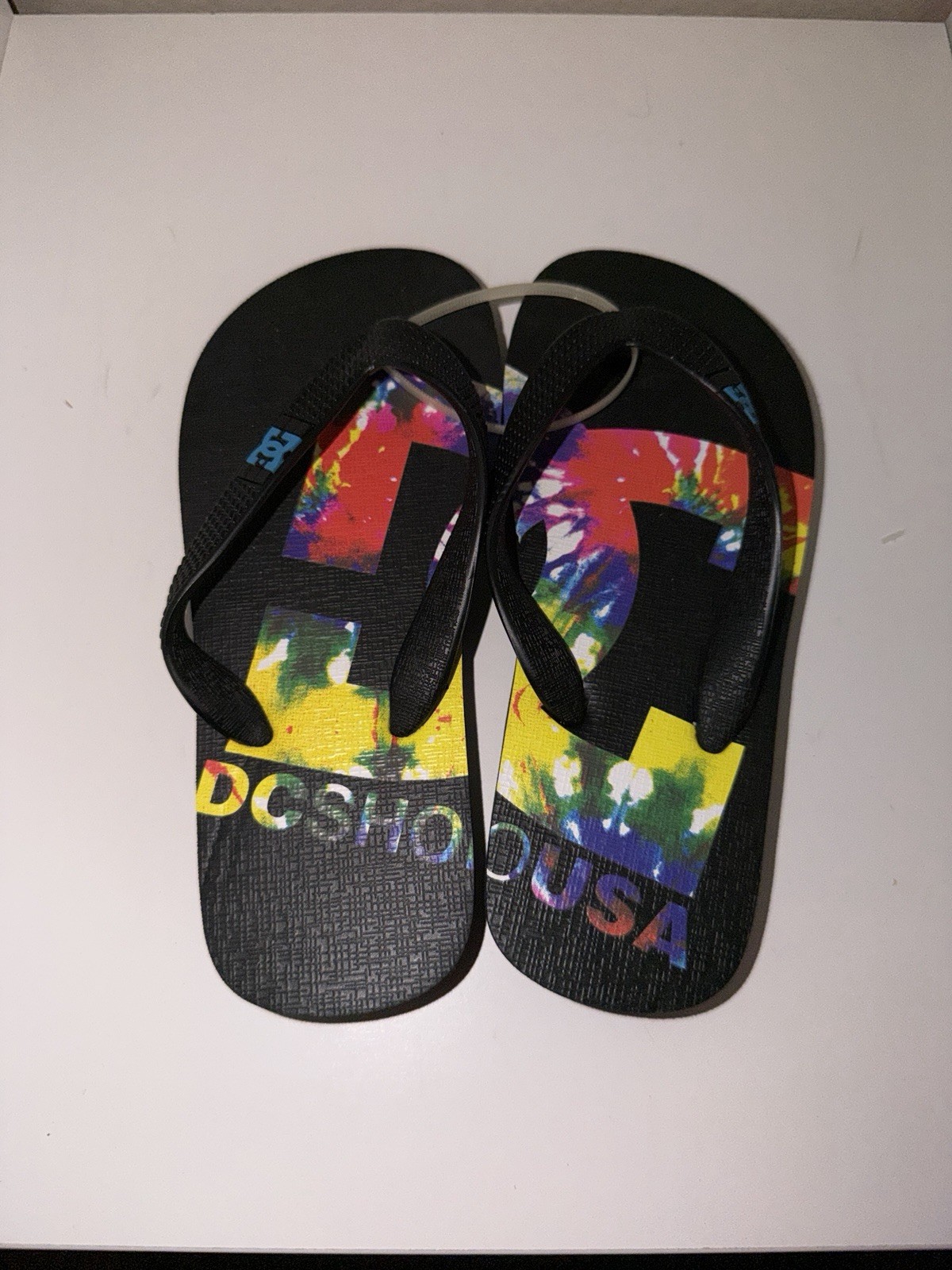 NEW DC Shoes Kids Tie Dye Logo Flip Flop Sandals Black Multicolor Size 13/1