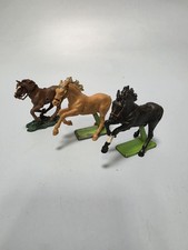 Vintage Painted Plastic Toy Soldier Horses Britains Deetail And Herald
