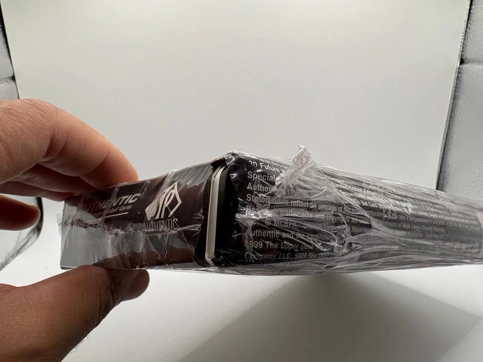 1999 UPPER DECK SP AUTHENTIC MLB BASEBALL HOBBY BOX KEN GRIFFEY JR AUTO NEW - Image 3 of 4