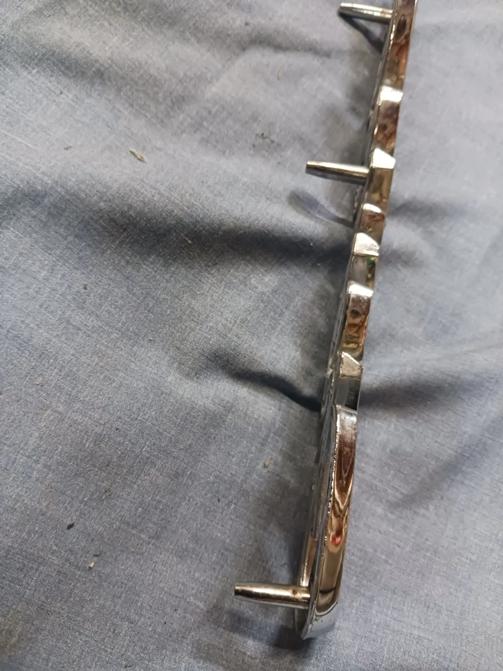 Chevy El Camino 1968 1969 puerta trasera escritura emblema placa de identificación nuevo en stock Foto 4 de 4