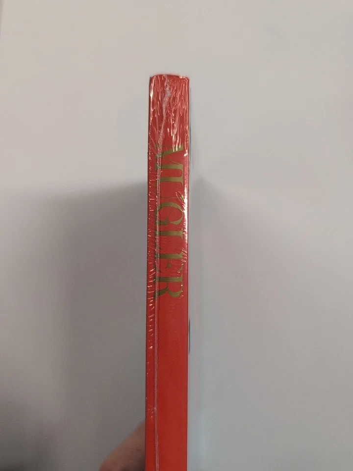 LEGGENDE DELLA MODA N° 35 - MUGLER - RBA 2025 Nuovo Edicola 2025 - Immagine 3 di 3