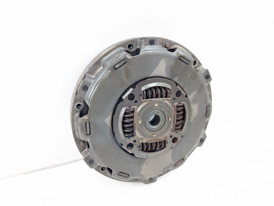 MITSUBISHI OUTLANDER MK3 EMBRAGUE Y VOLANTE AUTOMÁTICO 2.0 PHEV 2708A001 2014 Foto 3 de 4