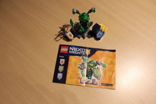 LEGO NEXO KNIGHTS: Ultimate Aaron (70332)