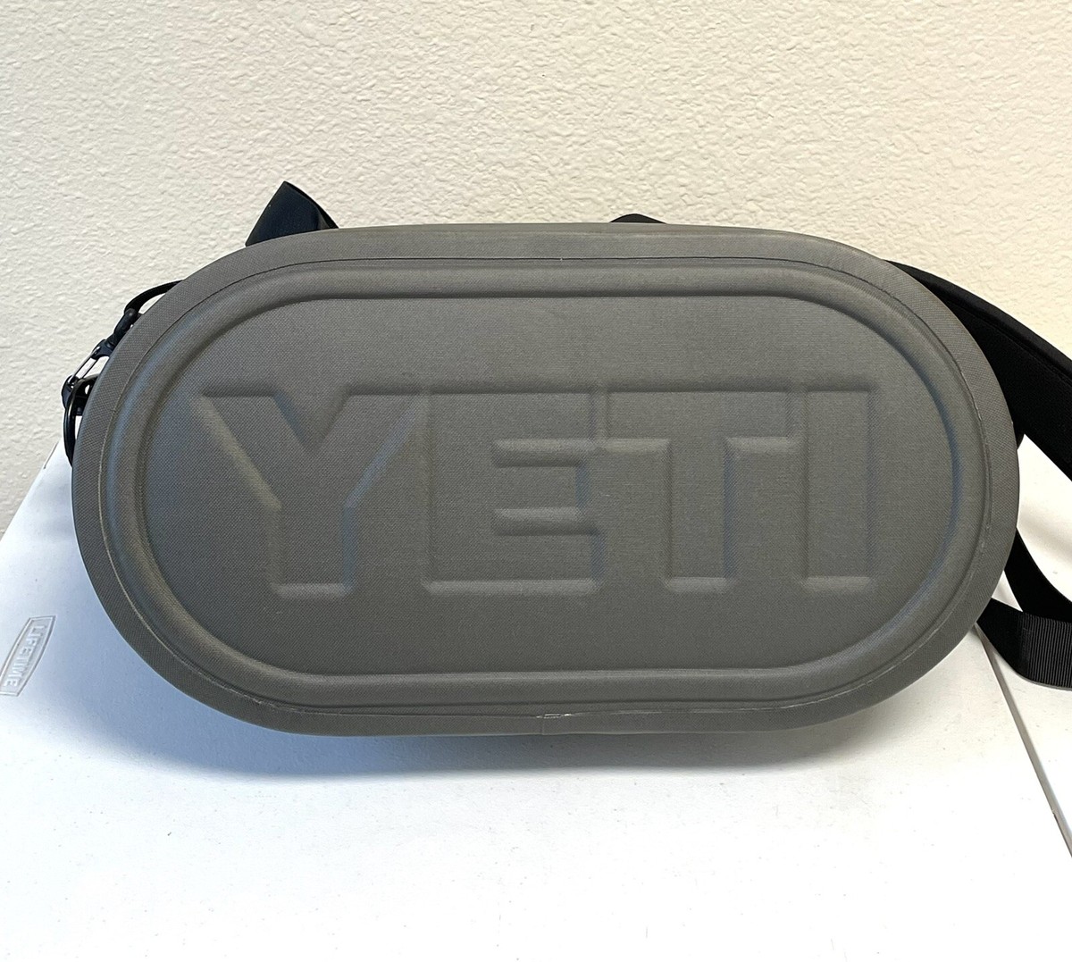 その他 YETI HOPPER TWO 20 Yeti Hopper Two 20 Tan Soft-Side Cooler (16-Can) - Kellogg