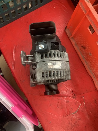 BMW 1er F20 BJ13 Lichtmaschine 170A Generator 1.6 7605060-04(116