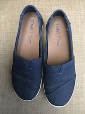 TOMS Women's Avalon Blue Classic Slip-on Sneakers Shoes   Size 5.5