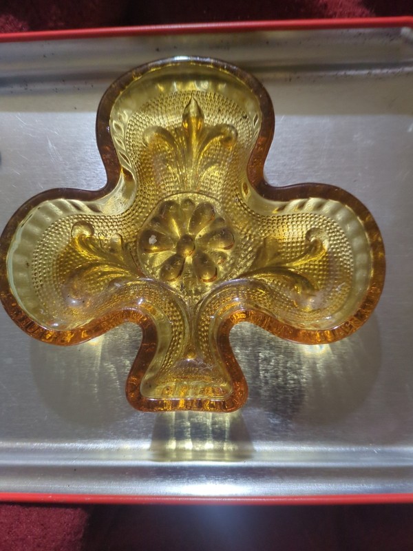 Vintage Clover Indiana Glass Tiara Amber Trinket Ring Nut Dish 4”