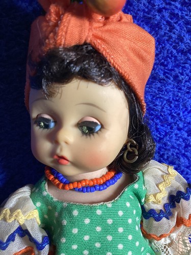 Vintage Madame Alexander International Brazil 8 Inches Tall Doll..Bent Knee - Picture 5 of 9