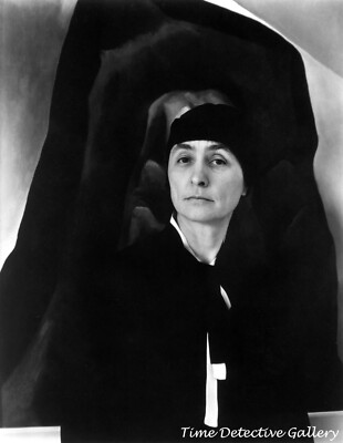 Georgia O'Keefe (11) by Alfred Stieglitz - 1930 - Historic Photo Print