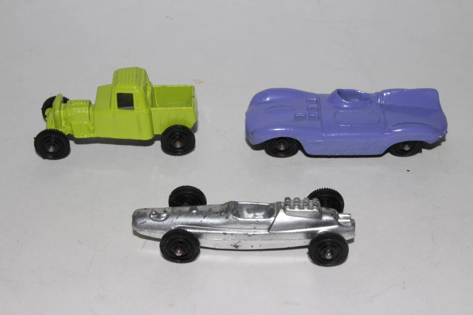 LOTE DE 3 TOOTSIETOYS AÑOS 60, JAGUAR (PÚRPURA), STREET ROD (VERDE) E INDY RACING Foto 4 de 4