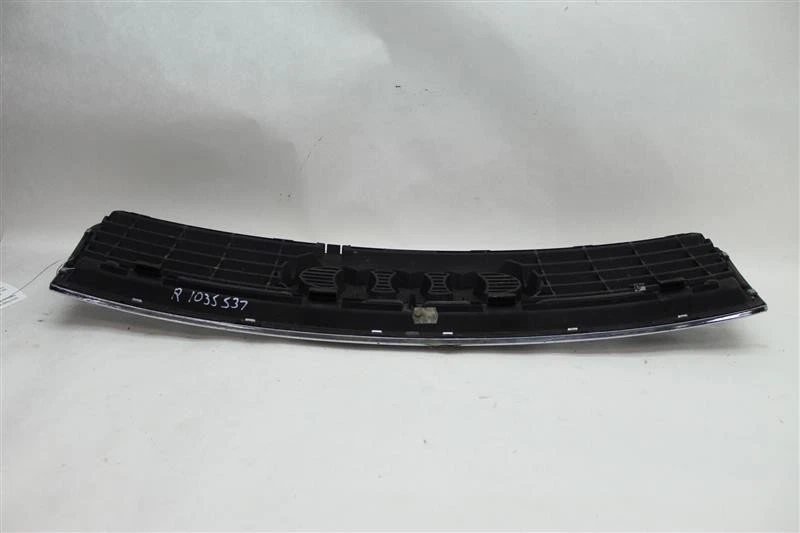 Used Upper Grille fits: 2003 Audi A6 6 cylinder upper Upper Grade A Foto 2 de 3