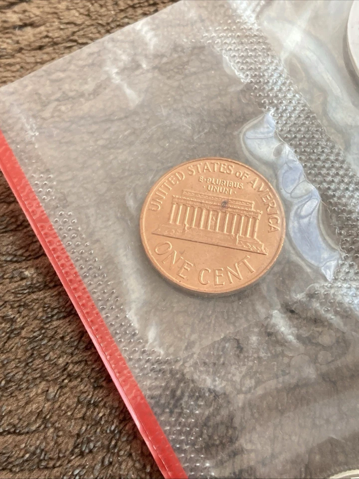 1964 D Lincoln Memorial Cent Uncirculated Pulled From Denver US Mint Set - Image 4 of 4