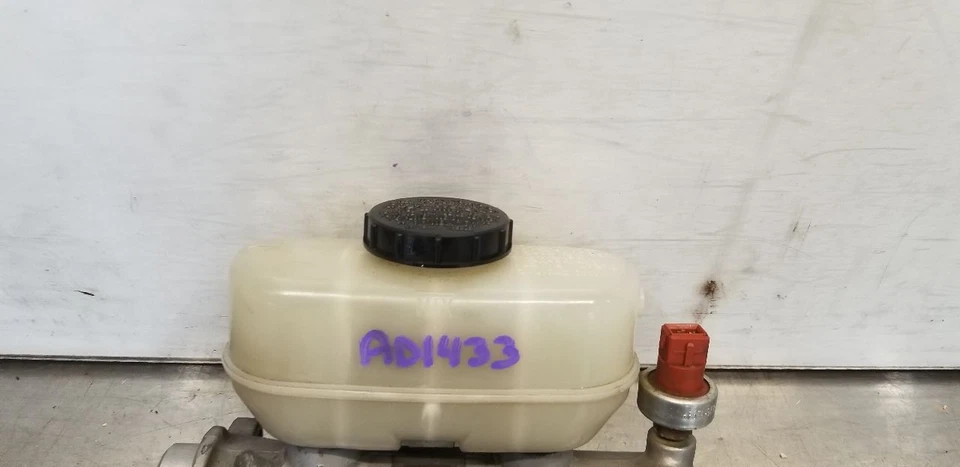 Ford F250 Super Duty 1996 freno cilindro maestro 5,8 L gasolina desde 8501 PBV Foto 2 de 4