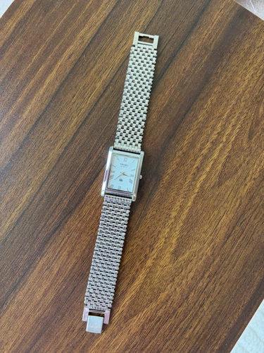 Vintage Seiko Slim Quartz Men's Watch