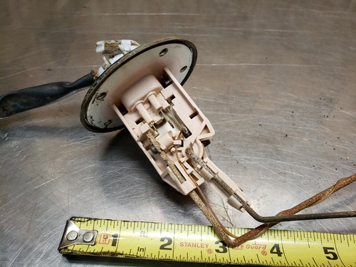 89-91 TOYOTA PICKUP TRUCK 22RE FUEL 