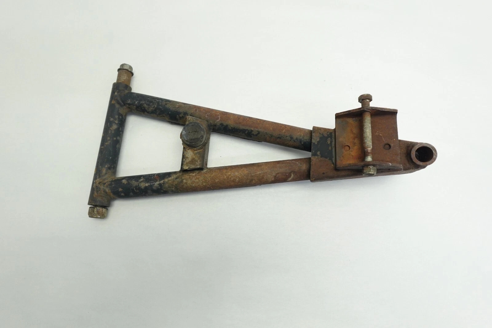 1988-1990 Yamaha OEM RH Right Lower Control A-Arm SNOSCOOT 80cc
