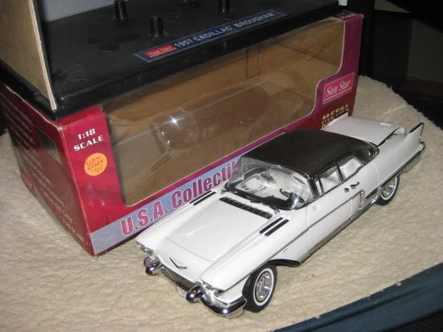 Cadillac 1:18 Scale Contemporary Manufacture Diecast Cars, Trucks