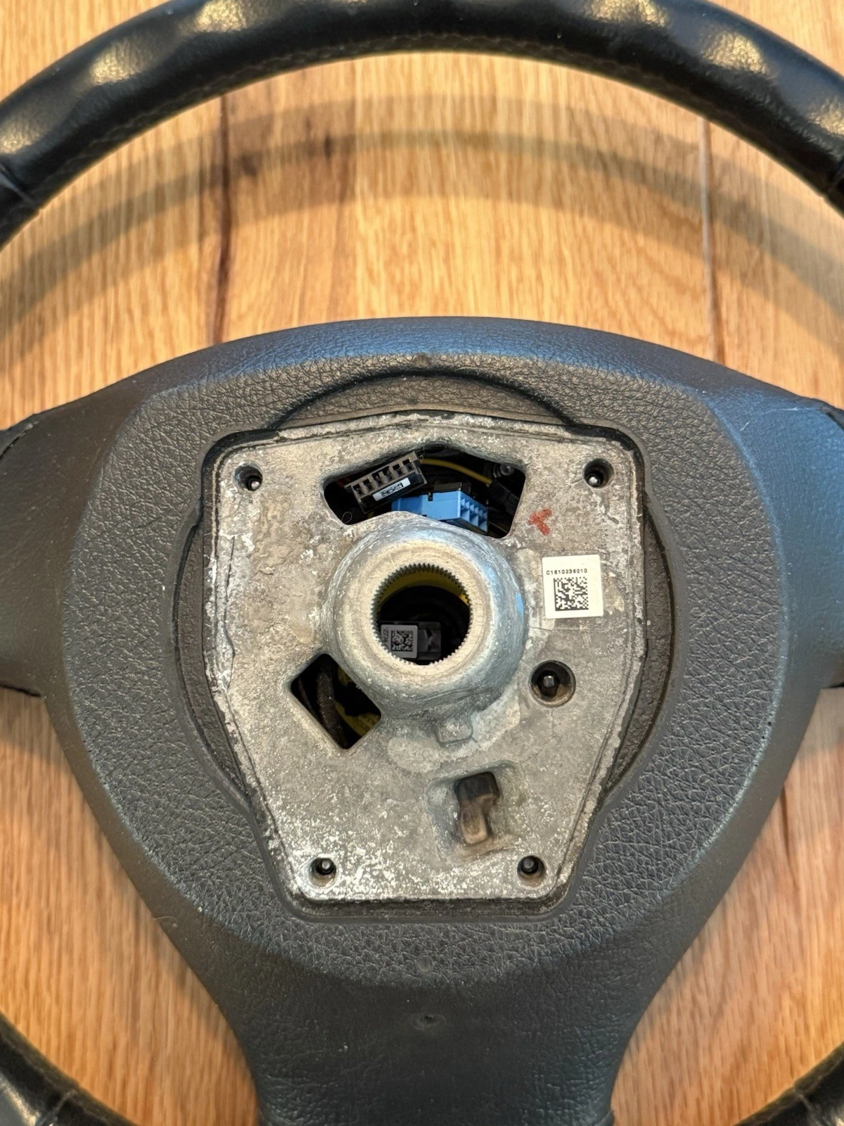 BMW 5 Series F10-F11 Steering Wheel OEM Genuine No Paddles - Used Condition 6