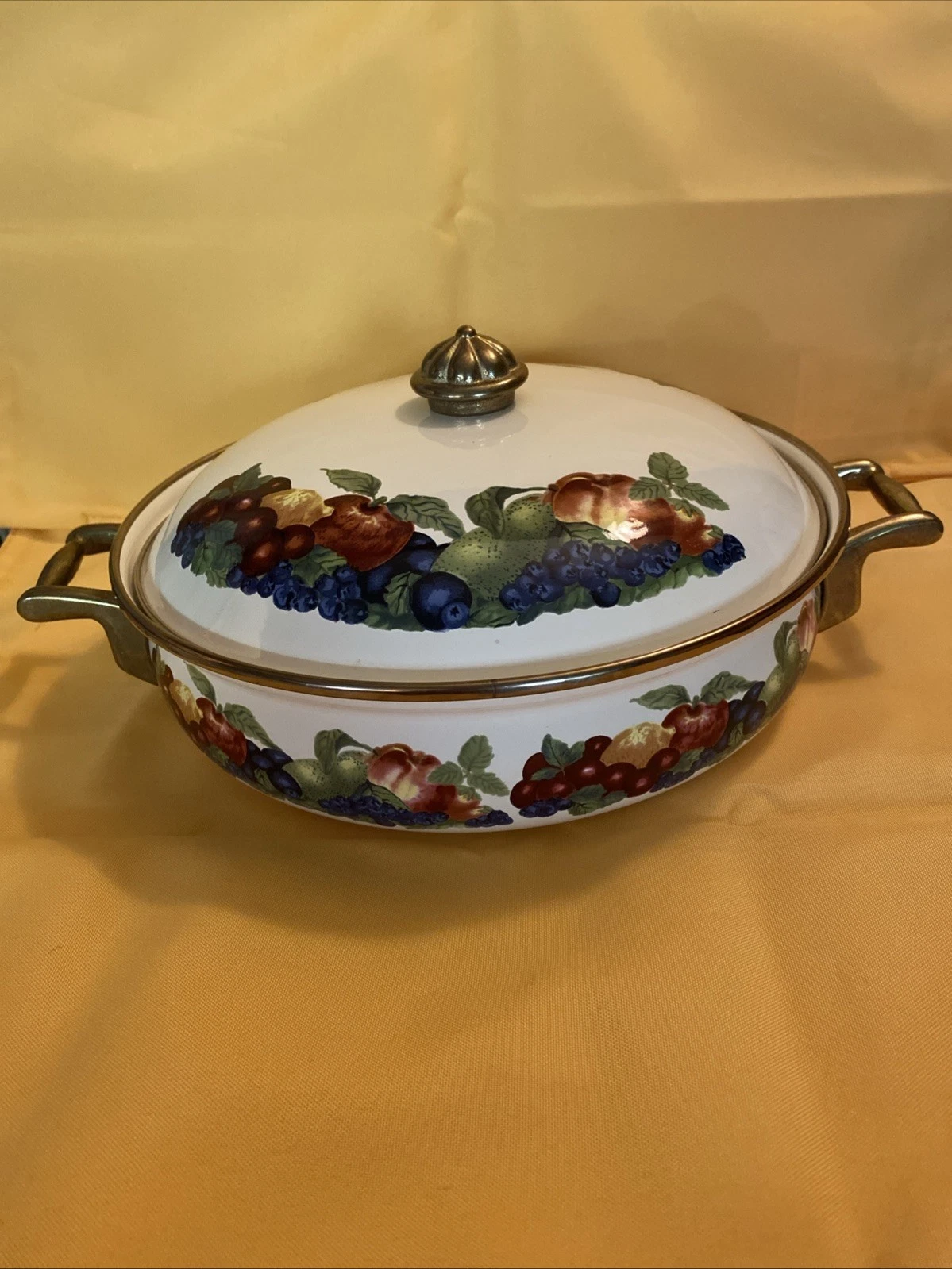 VTG LINCOWARE ENAMEL Orchard Royale 10”Casserole Dish W/ Lid 1989 Made In Taiwan