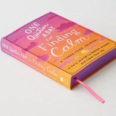 UO One Question a Day for Finding Calm: A Three-Year Journal Book