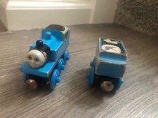 Thomas The Train Vintage 1  4 Wooden Railway Magnetic 1996