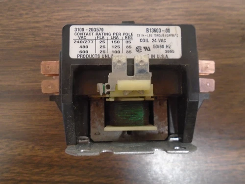 Tyco Electronics Contactor 3100-20Q579; B13603-00; 24VAC 50/60 HZ ----"USED"