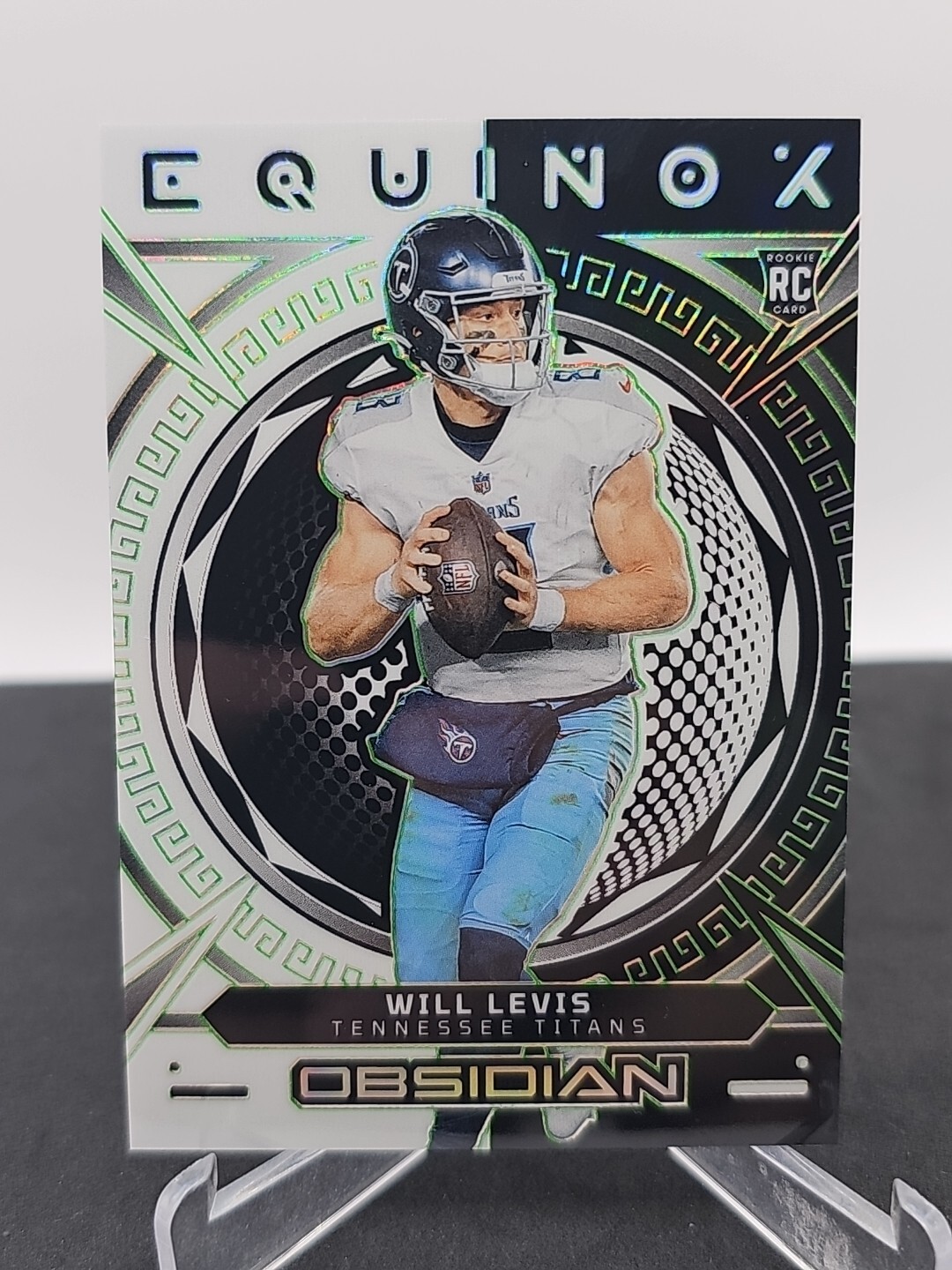 2023 OBSIDIAN EQUINOX WILL LEVIS ROOKIE GREEN ETCH TITANS RC 31/35
