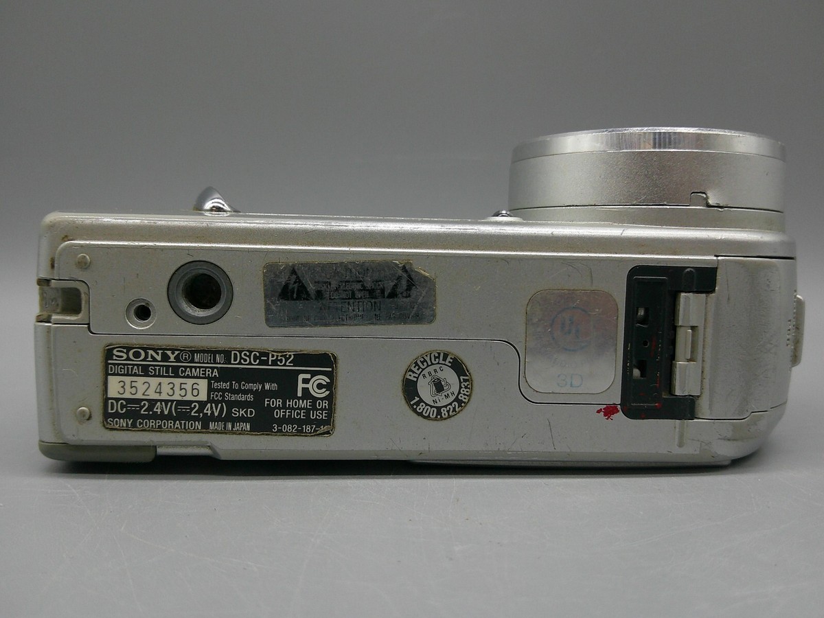 Sony Cyber Shot Digital Camera 3.2 Mega Pixels MPEG Movie VX DSC