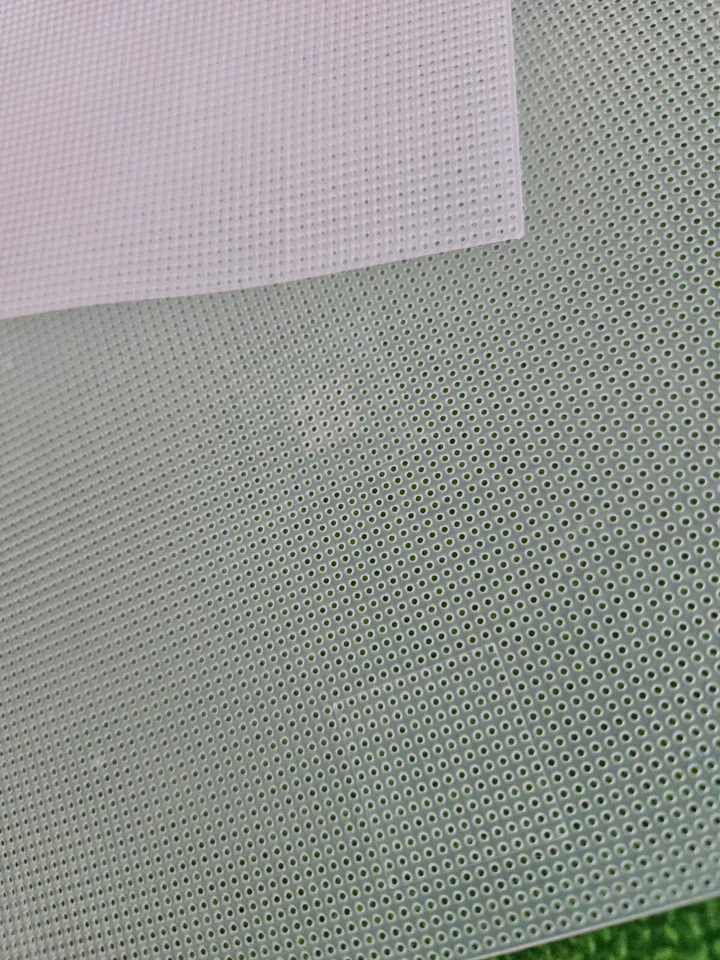 1 CLEAR PLASTIC MESH SHEET -14 COUNT (HOLES IN PLASTIC) APPROX. 10 1/2 x 13 1/2" - Image 4 of 4