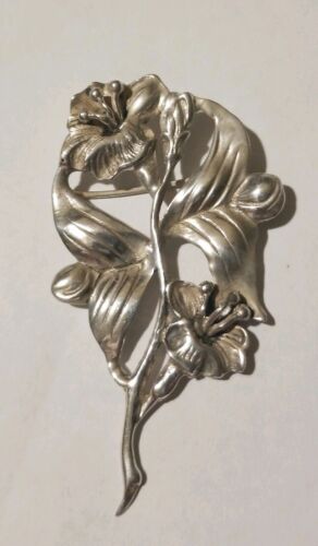 Beautiful Vintage Large Sterling Flower Brooch - image 1