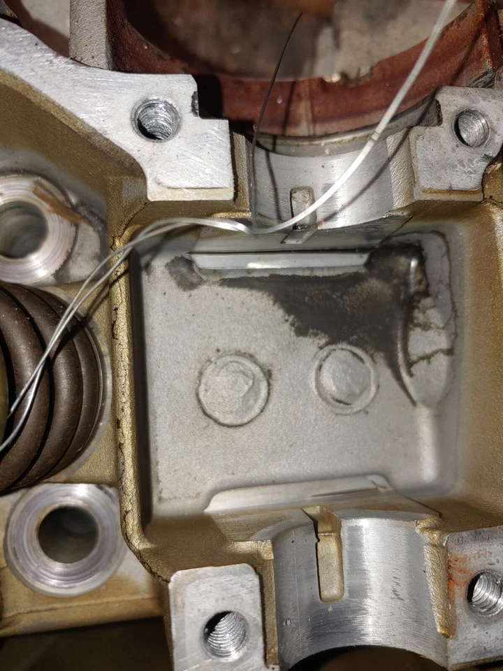 1977 Yamaha XS360 2D  cylinder head - Image 3 of 4