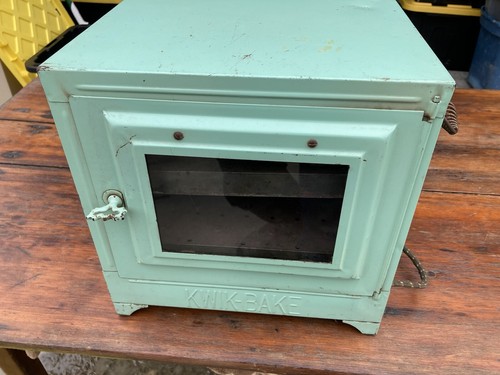 Griswold Cast Iron Kwik Bake Electric Oven