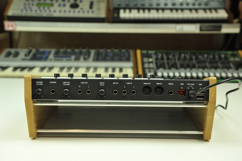 Native Instruments Maschine + Echtholz Ständer Seitenteile Stand Rack Oak LO - Bild 7 von 12