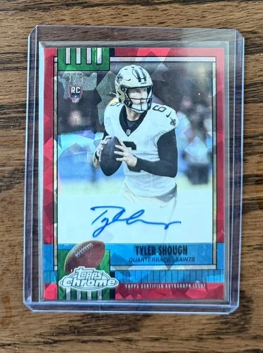 2025 Topps Chrome Tyler Shough Superfractor (RAW)