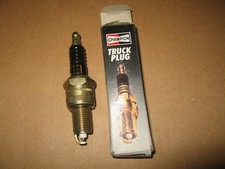 Champion 4405 Nickel Spark Plug, Made in USA, New Old Stock 1998