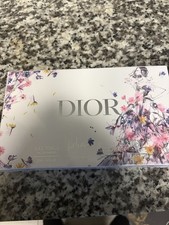 Dior Sauvage Eau de Parfum Spray Gift Set, 30...