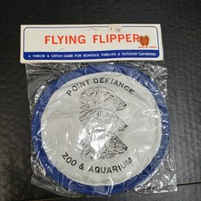 Smith Western Flying Flipper Soft Disc Toy Blue Point Defiance Zoo Polar Bear