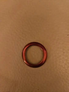 Authentique . Gucci 1100L/1200L rouge. Lunette de montre en métal véritable