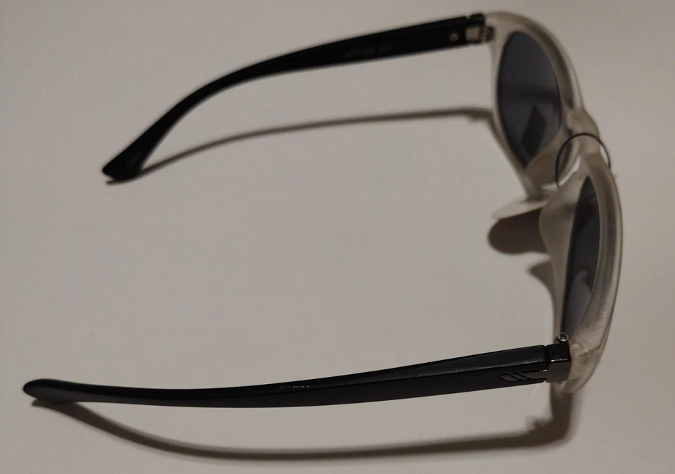 Очки солнцезащитные PUGS морозно-белая оправа с черными бантами UV400 - новые с ценниками стиль 701 - Изображение 3 из 4