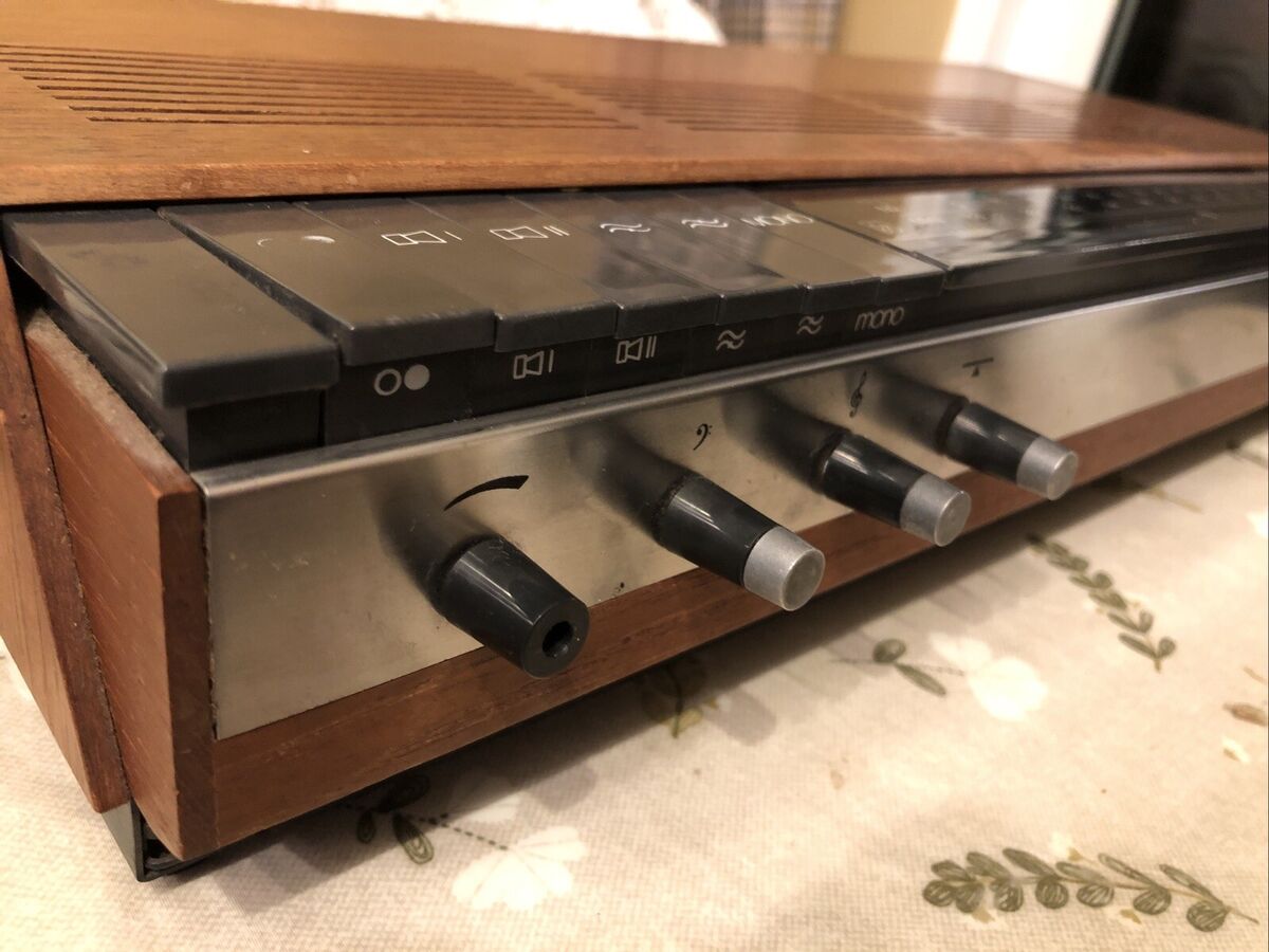 Vintage B & O BeoMaster 1000 Stereo Receiver - Bang Vintage B & O BeoMaster 1000 Stereo Receiver - Bang
