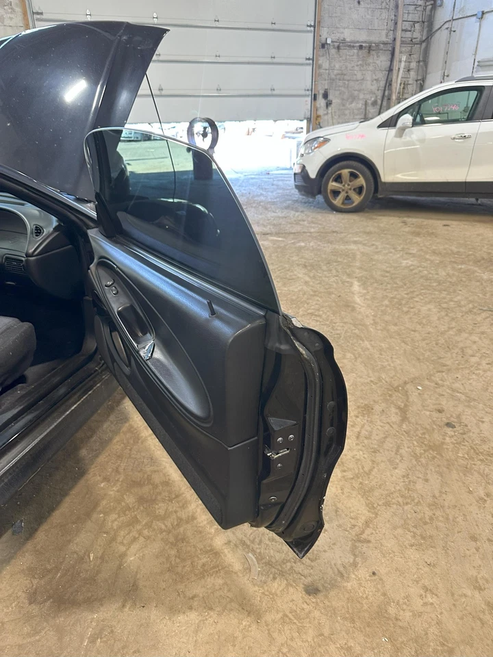 (仅限本地提货)94 95 96 97 98 福特 MUSTANG 前门右 — 第 4/4 张图片