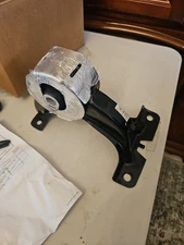 Dodge Journey Engine Motor Mount Rear Back 2016 2015 2014 2013 2012