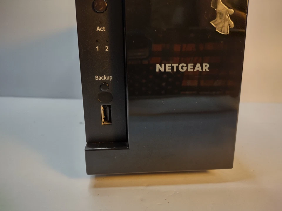 NETGEAR RND-2D 2-BAY NAS DEVICE (NO POWER SUPPLY) - NO HDD - (FOR PARTS) - Image 2 of 4
