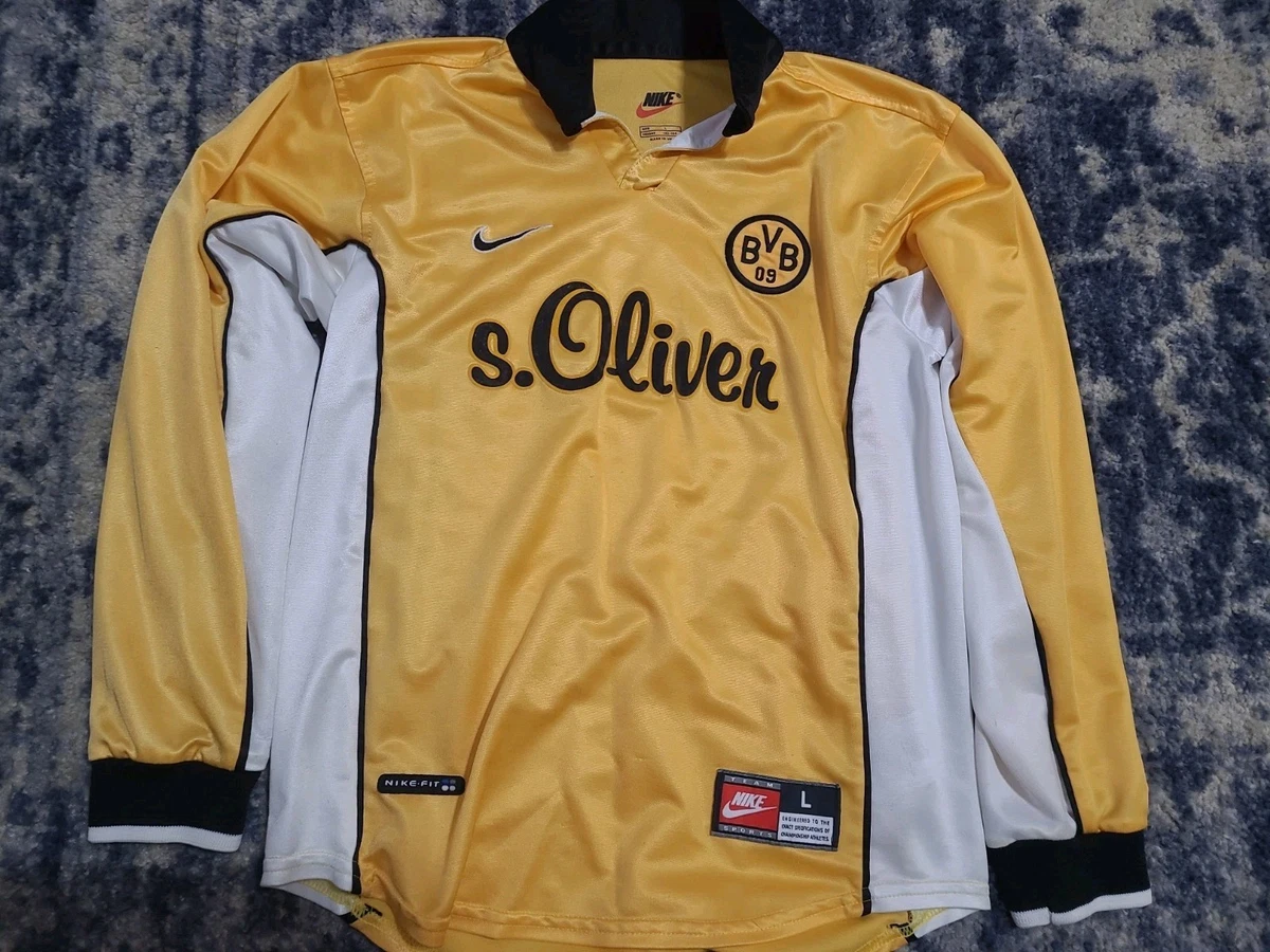 Nike Size L Borussia Dortmund International Club Soccer Fan