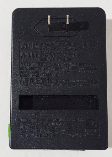 New Bright RC 12.8 V Li Ion Battery Charger Wall Plug SGC1280500CU - Picture 3 of 4