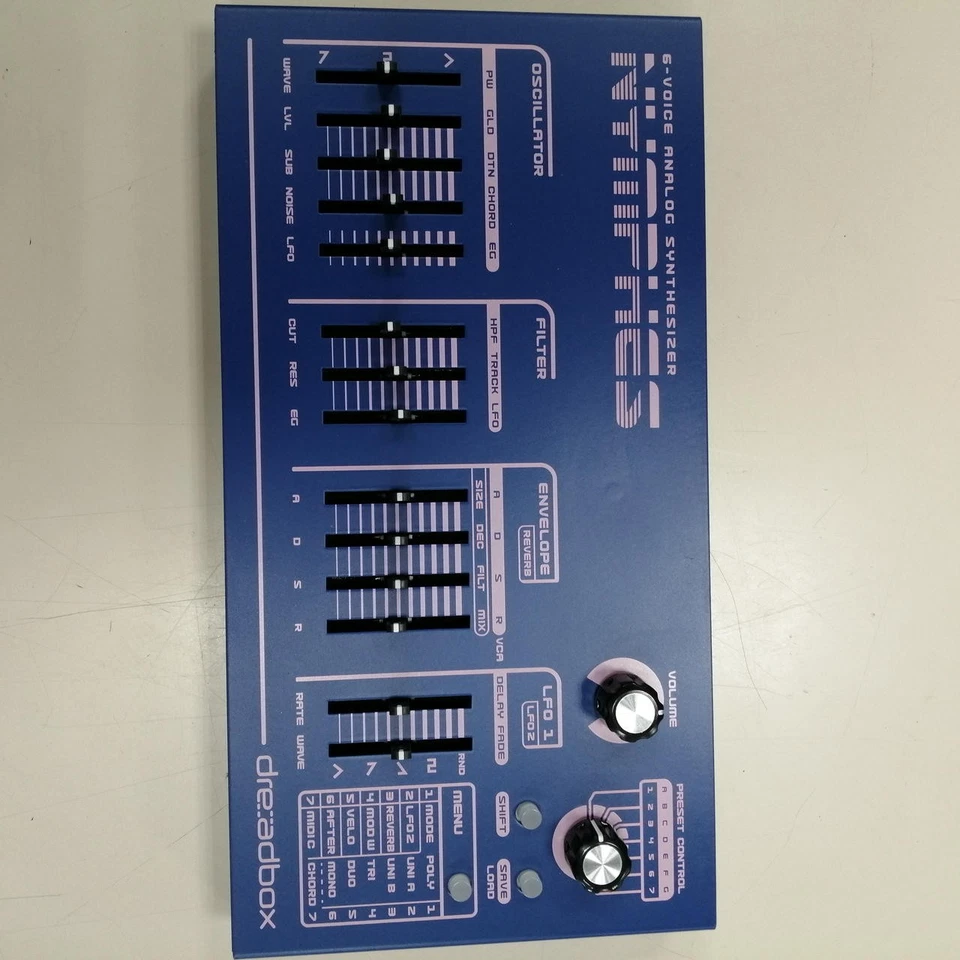 DREADBOX Nymphes 6-Voice Analog Synthesizer Digital Reverb Midi Gebraucht - Bild 2 von 4