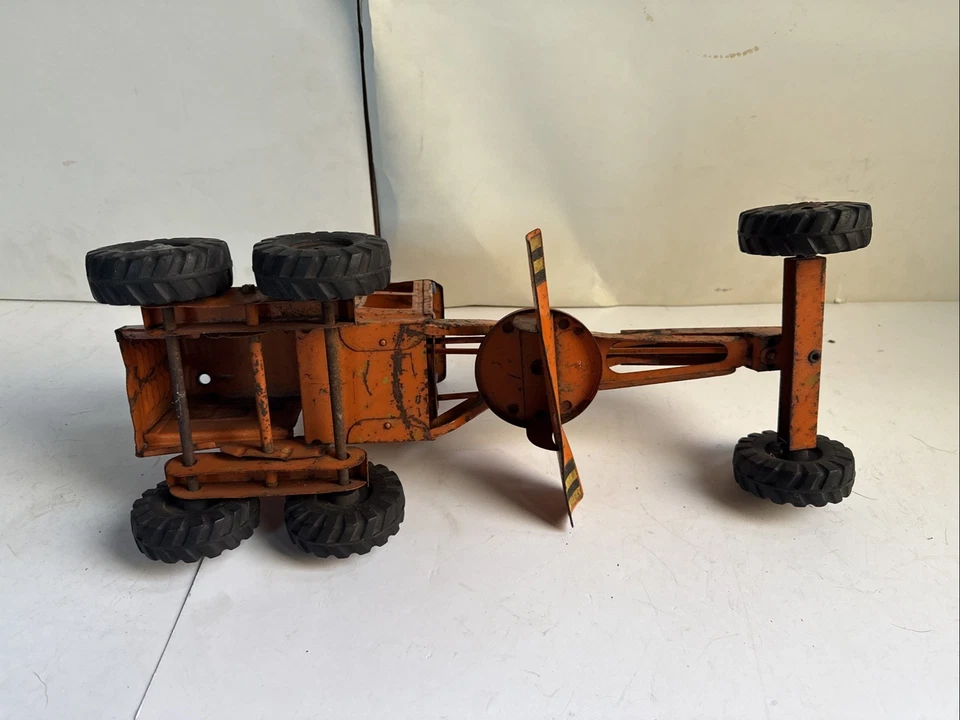 Vintage TONKA 1950’s State Hi-way Dept  Road Grader  Pressed Steel (18) - Image 4 of 4