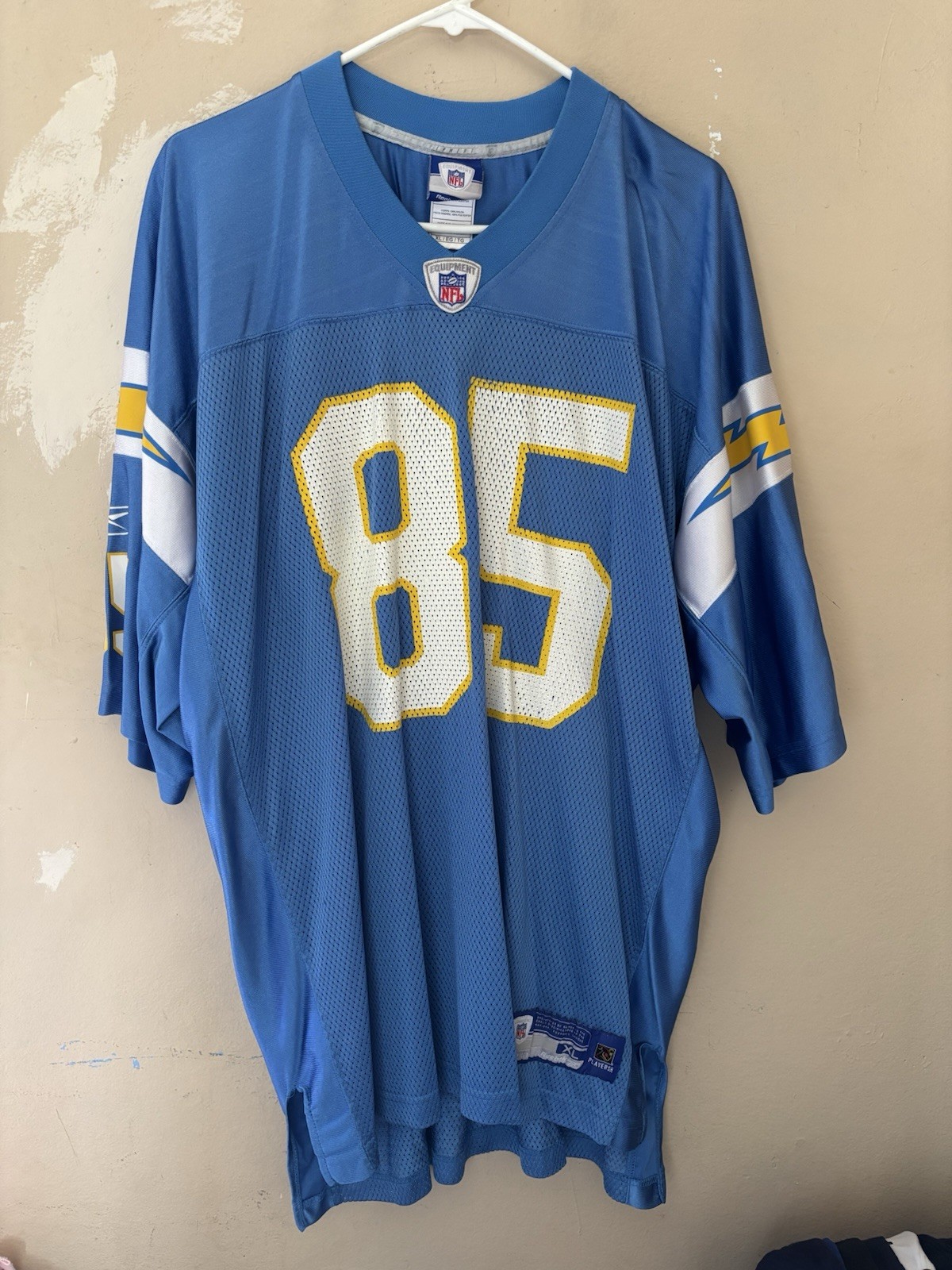Picture 1 of 2